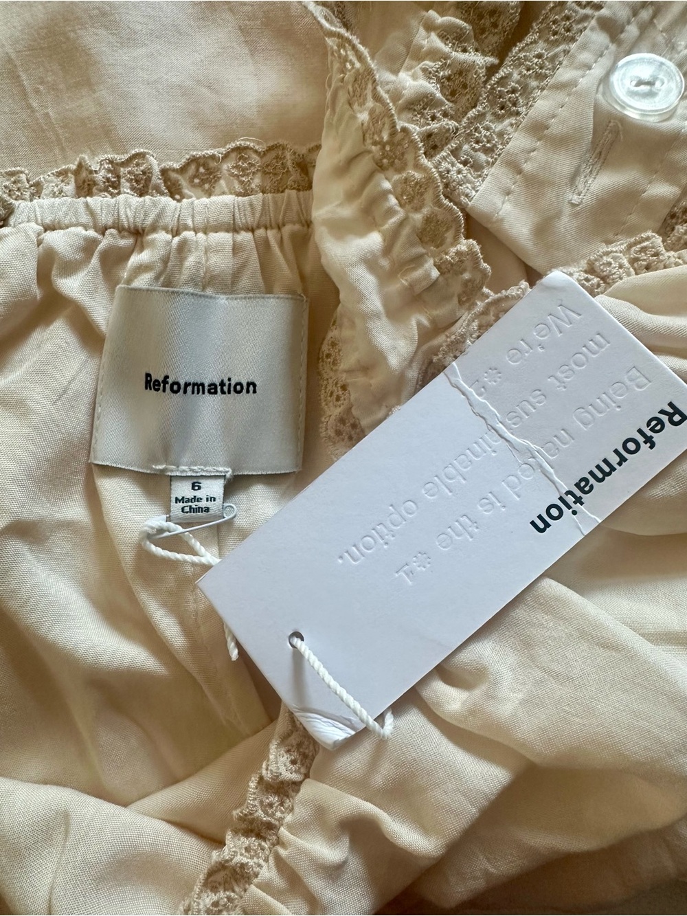 Reformation Tullia Dress Cream Beige Eyelet - Size 6 - New! - Picture 3 of 4